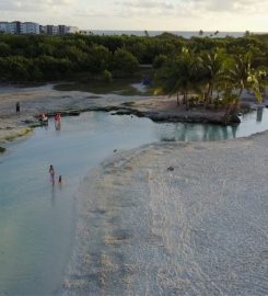 Playa Punta Esmeralda